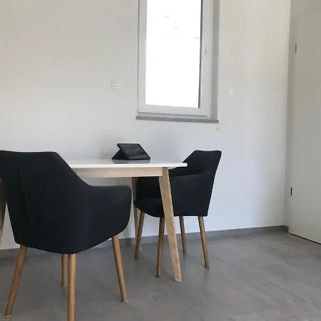 1 Apartment